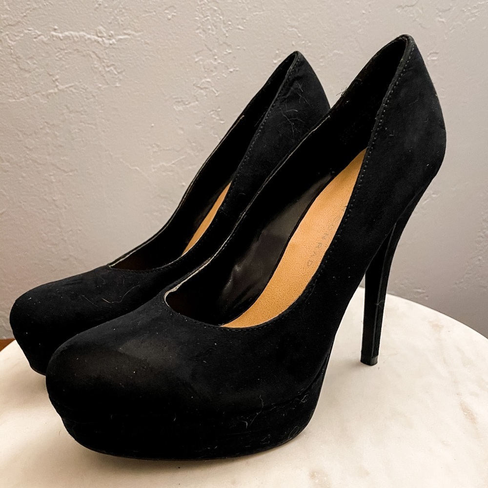 Black Suede Pumps